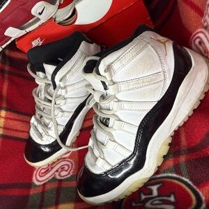 Nike Kids Black White Gold Sneakers